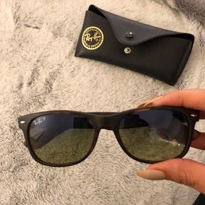 Tortoise Wayfarer Ray Bans (Polarized)